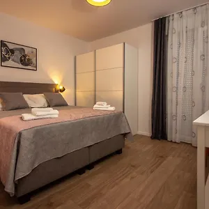  Apartman Bura2 , With Private Parking In The Garage Croatia